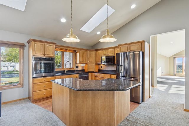 97 Highcrest Court, Shannon, IL 61078