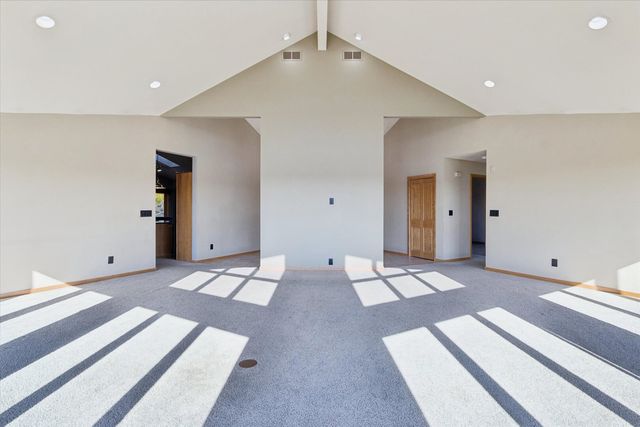 97 Highcrest Court, Shannon, IL 61078