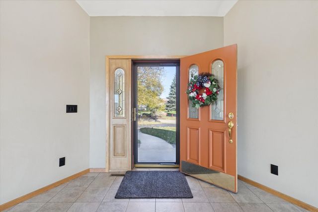 97 Highcrest Court, Shannon, IL 61078