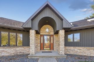 97 Highcrest Court, Shannon, IL 61078