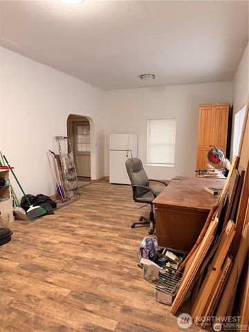 1910 Bowman Avenue NW, Olympia, WA 98502