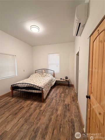 1910 Bowman Avenue NW, Olympia, WA 98502