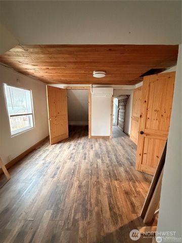 1910 Bowman Avenue NW, Olympia, WA 98502