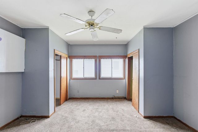 2327 N Market St, Wichita, KS 67219