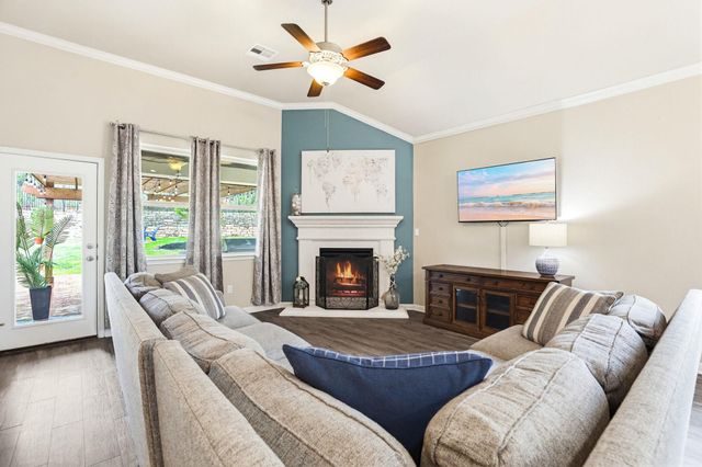 165 Senna DR, Dripping Springs, TX 78620