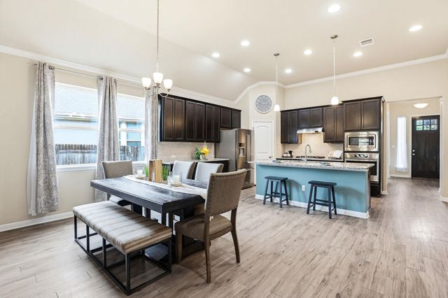165 Senna DR, Dripping Springs, TX 78620