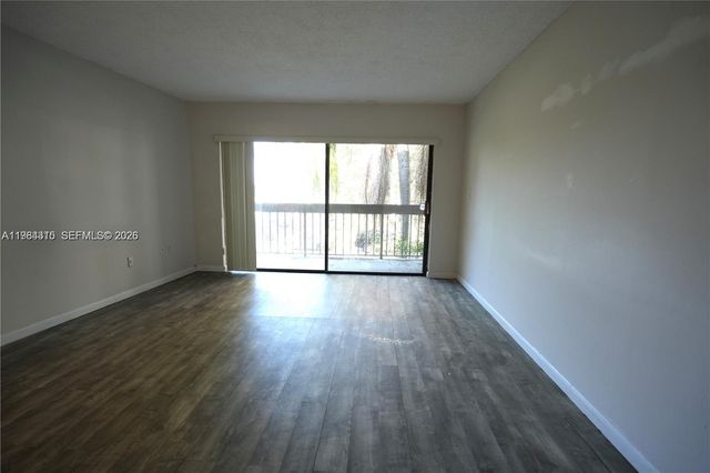 5201 Orduna Dr 12, Coral Gables, FL 33146