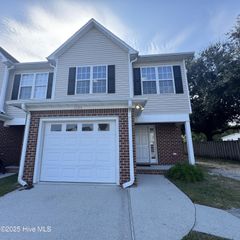 6004 Larson Place, Wilmington, NC 28403