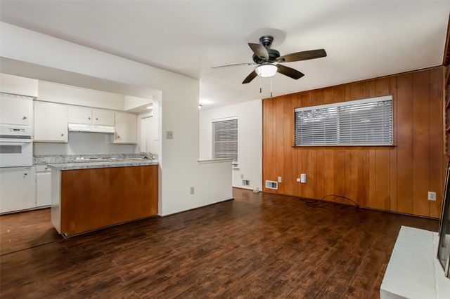 7544 Brentcove Circle, Dallas, TX 75214