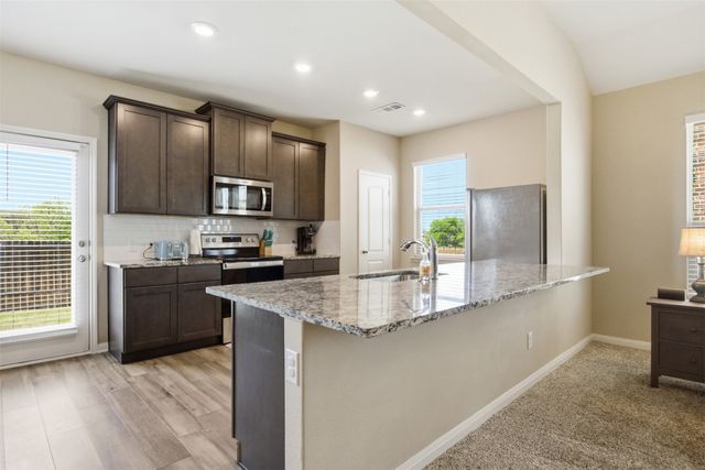 292 Wandering Stream Way, Princeton, TX 75407