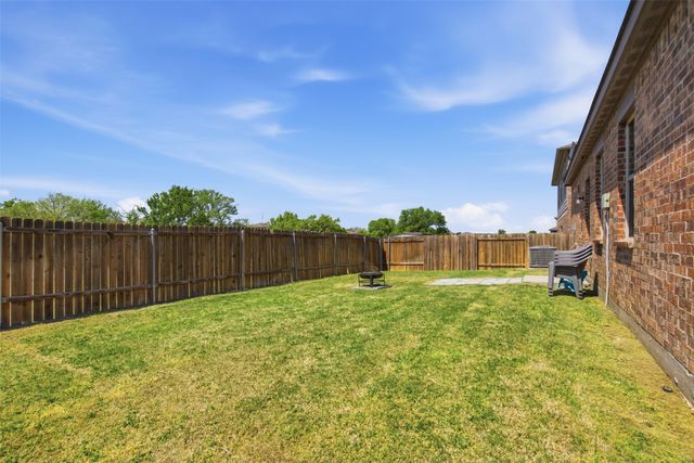 292 Wandering Stream Way, Princeton, TX 75407