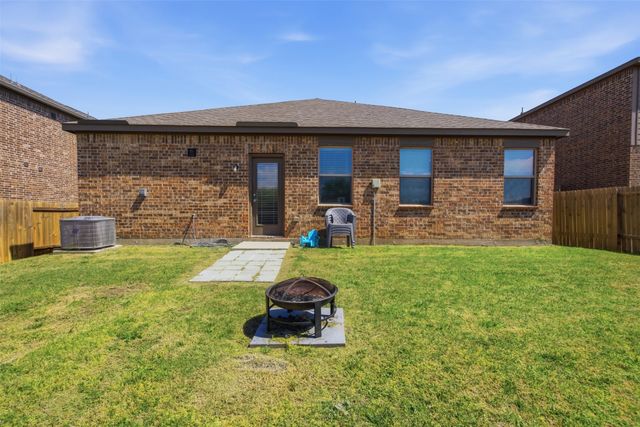 292 Wandering Stream Way, Princeton, TX 75407