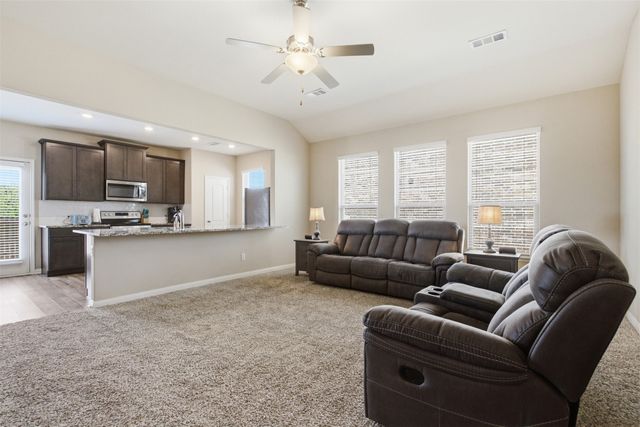 292 Wandering Stream Way, Princeton, TX 75407