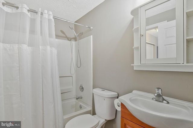 8524 BLUE ROCK LN, Lorton, VA 22079