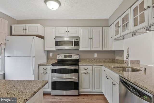 8524 BLUE ROCK LN, Lorton, VA 22079