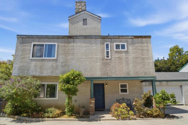 1957 Grand Avenue, Ventura, CA 93003