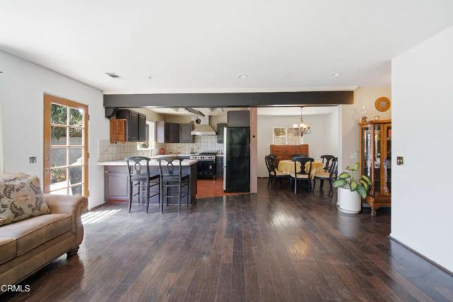 1957 Grand Avenue, Ventura, CA 93003