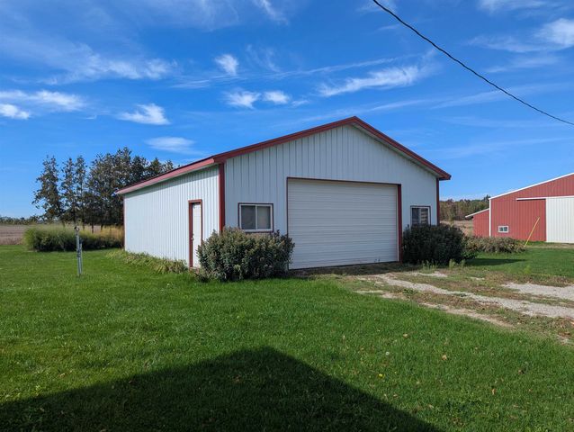 1409 N Crawford Road, Turner, MI 48765