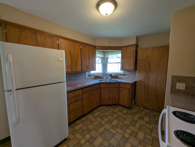 1409 N Crawford Road, Turner, MI 48765