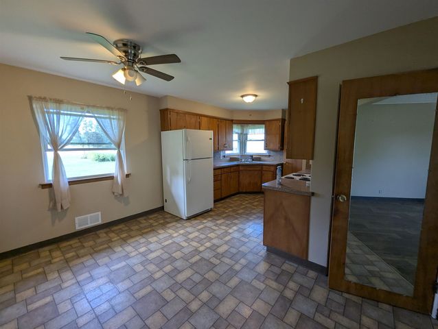 1409 N Crawford Road, Turner, MI 48765