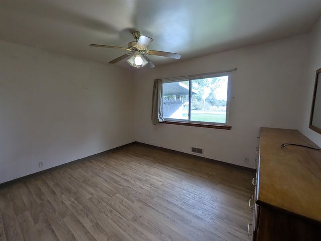 1409 N Crawford Road, Turner, MI 48765