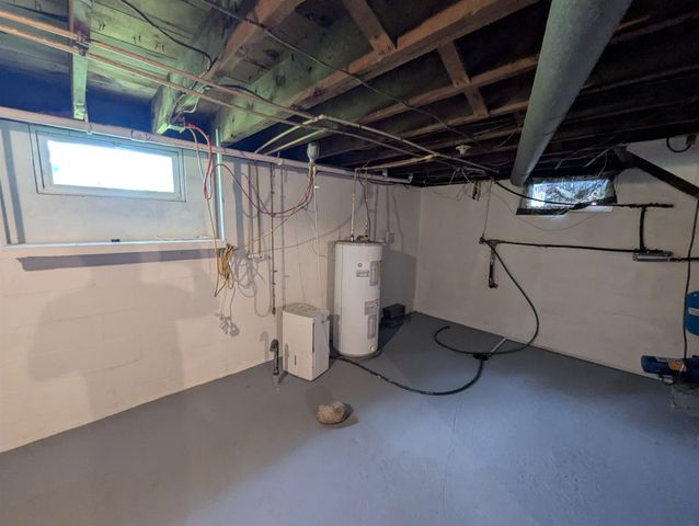 1409 N Crawford Road, Turner, MI 48765