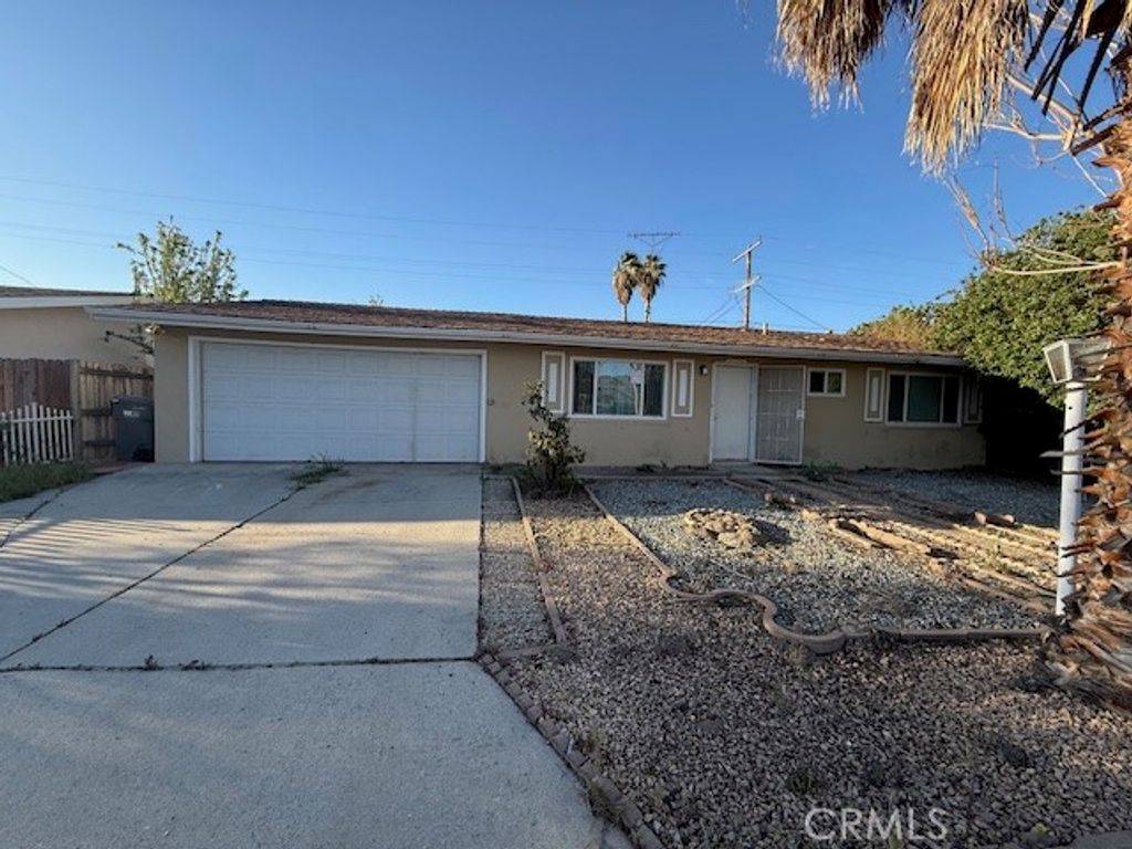 Image 1 of property listing at 43441 Acacia, Hemet, CA 92544