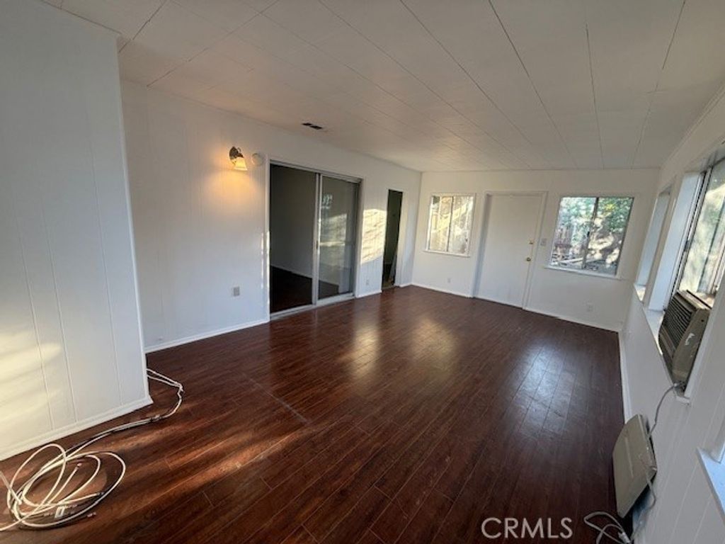 Image 23 of property listing at 43441 Acacia, Hemet, CA 92544