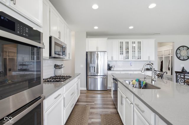 16125 Lavina Lane, Fishers, IN 46040