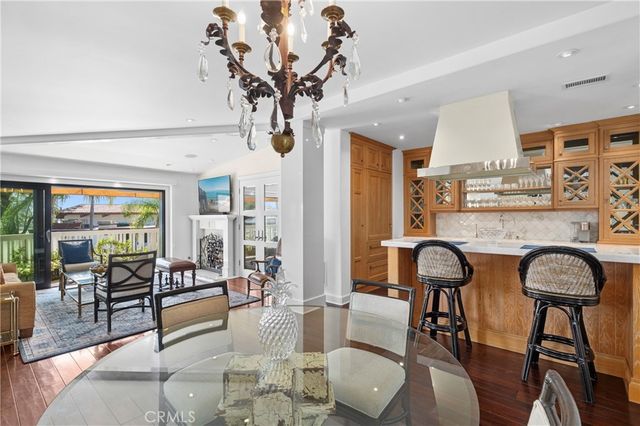 1030 Bayside Cove 702, Newport Beach, CA 92660