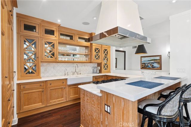 1030 Bayside Cove 702, Newport Beach, CA 92660