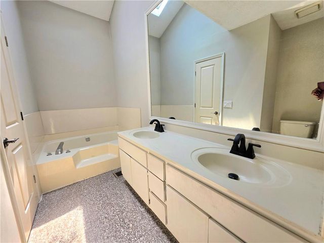 3414 Misty Harbour Trail, Atlanta, GA 30340