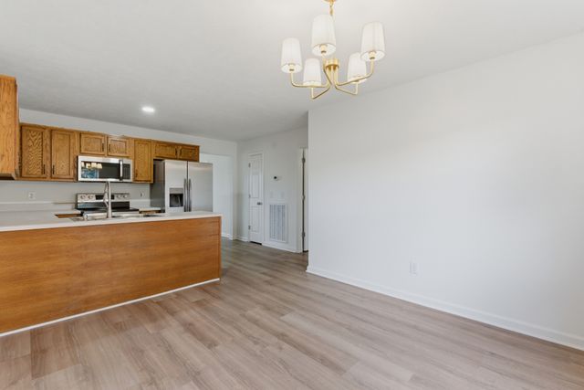 327 June Dr, Lebanon, TN 37087