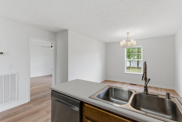 327 June Dr, Lebanon, TN 37087