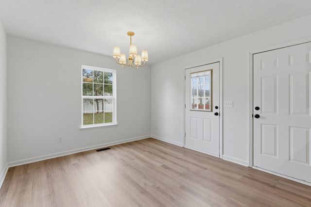 327 June Dr, Lebanon, TN 37087