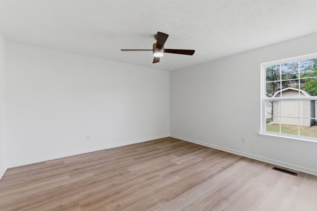 327 June Dr, Lebanon, TN 37087