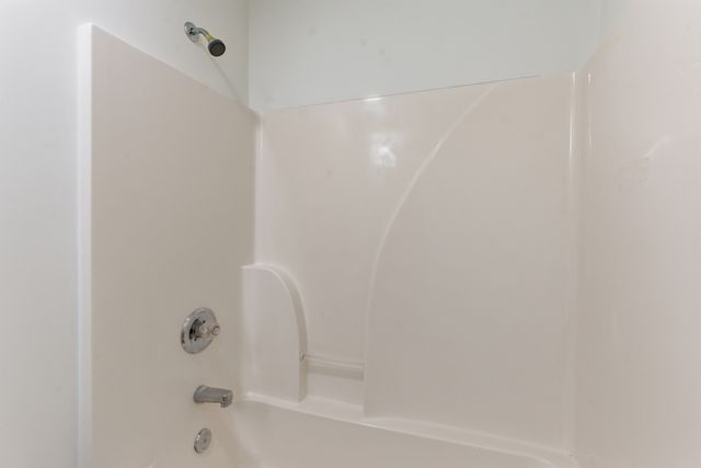 327 June Dr, Lebanon, TN 37087