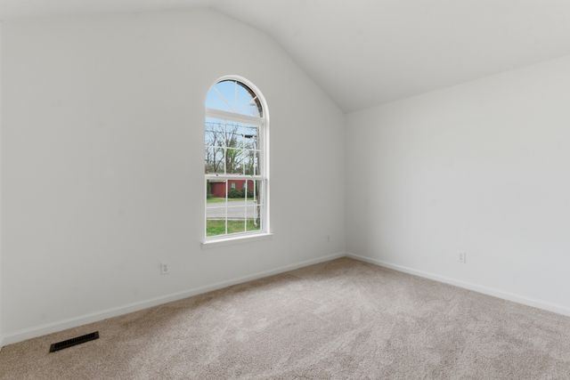 327 June Dr, Lebanon, TN 37087