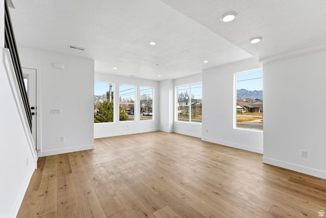 144 CHAMBORD CT, Sandy, UT 84070