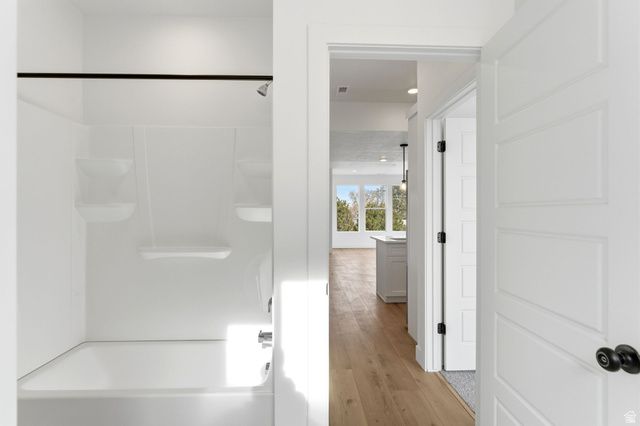 144 CHAMBORD CT, Sandy, UT 84070