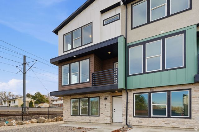 144 CHAMBORD CT, Sandy, UT 84070