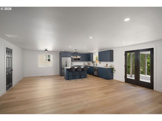 11572 SHELBY ROSE Dr, Oregon City, OR 97045
