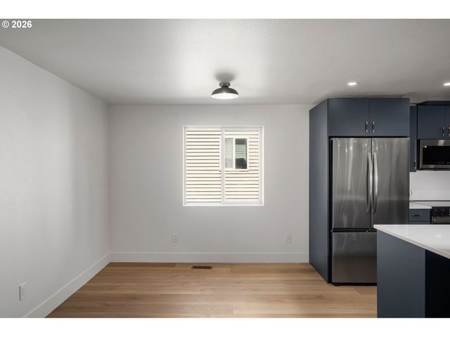 11572 SHELBY ROSE Dr, Oregon City, OR 97045