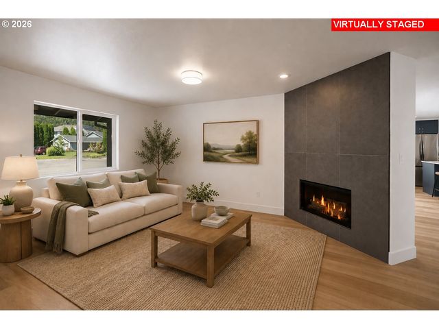 11572 SHELBY ROSE Dr, Oregon City, OR 97045