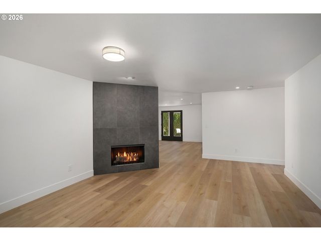 11572 SHELBY ROSE Dr, Oregon City, OR 97045