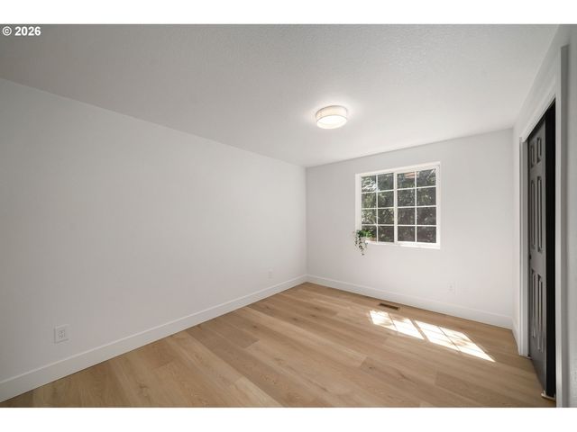 11572 SHELBY ROSE Dr, Oregon City, OR 97045
