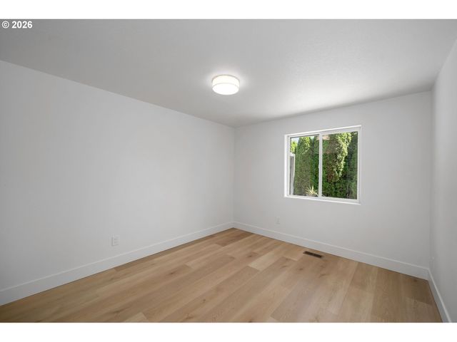 11572 SHELBY ROSE Dr, Oregon City, OR 97045