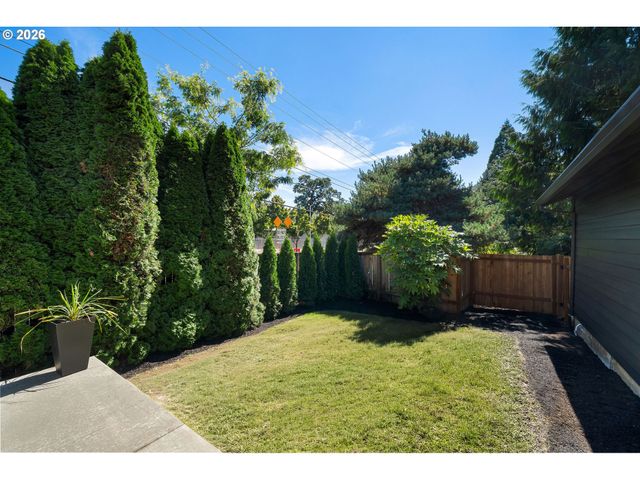11572 SHELBY ROSE Dr, Oregon City, OR 97045