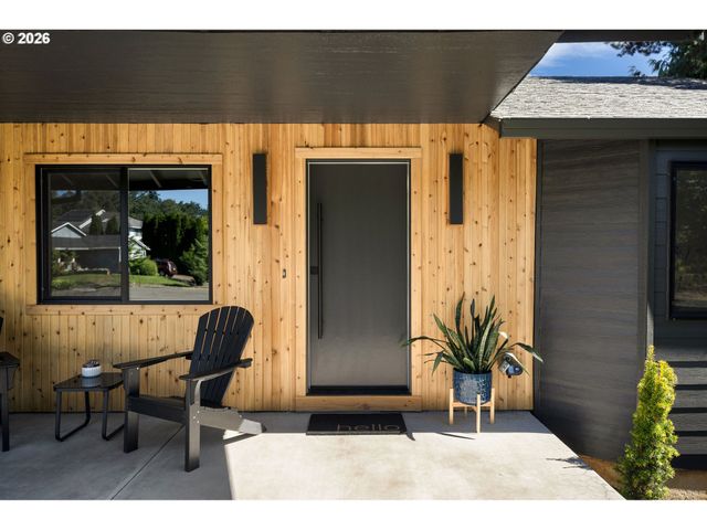 11572 SHELBY ROSE Dr, Oregon City, OR 97045