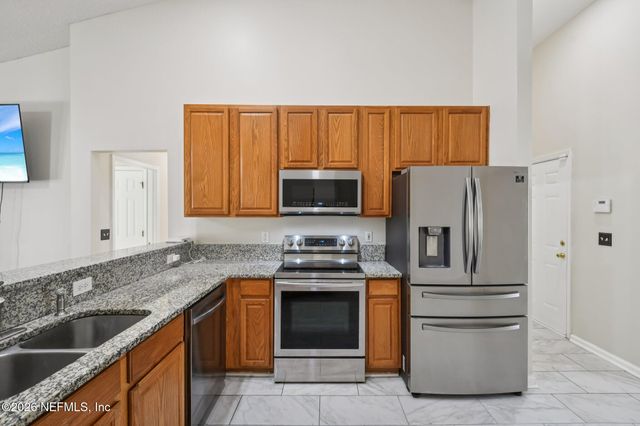 2447 COACHMAN LAKES Drive, Jacksonville, FL 32246